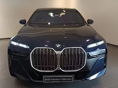 2011 BMW 7-Series 740Li Sedan 1