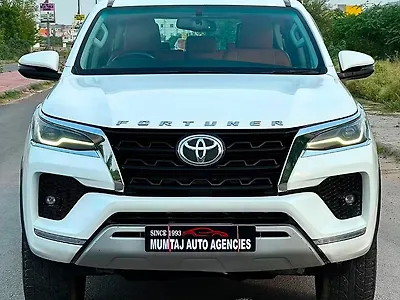 2022 टोयोटा फ़ॉर्च्यूनर 4x2 2WD Diesel 2.8L Turbo 6 Speed Manual 1