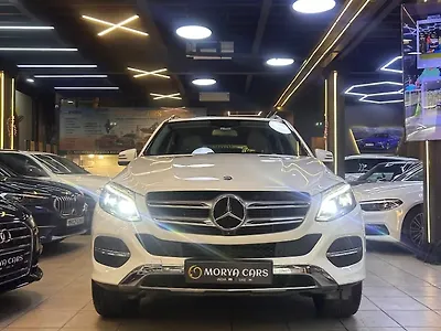 2015 मर्सिडीज़ बेंज़ GLE 350 डी 1 2015 मर्सिडीज़ बेंज़ GLE 350 डी 1