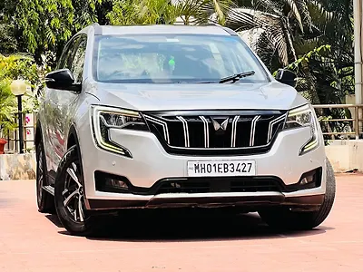 2022 Mahindra XUV700 AX5 Petrol AT 5 STR 1