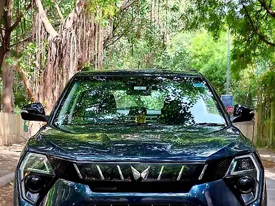 2024 Mahindra XUV 3XO AX5 Petrol 1.2L Turbo Automatic (TC) 1 2024 Mahindra XUV 3XO AX5 Petrol 1.2L Turbo Automatic (TC) 1