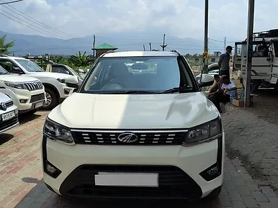 2022 Mahindra XUV300 W6 1.5 Diesel AMT [2020] 1