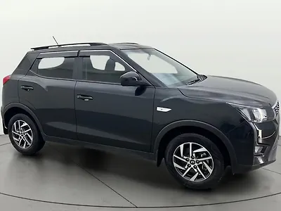 2024 Mahindra XUV300 W6 1.2 Petrol 1 2024 Mahindra XUV300 W6 1.2 Petrol 1