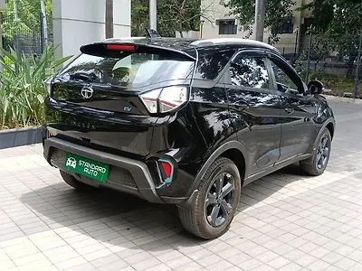 2022 Tata Nexon EV XZ Plus LUX Dark Edition
