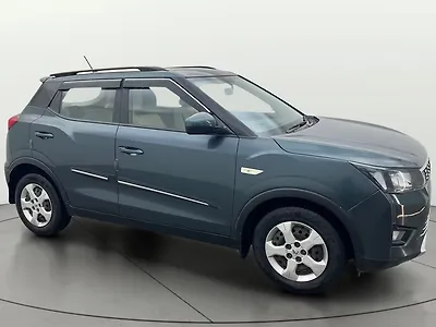2023 Mahindra XUV300 W6 1.2 Petrol 1 2023 Mahindra XUV300 W6 1.2 Petrol 1
