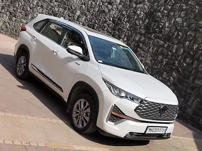 2024 Toyota Innova Hycross ZX (O) Hybrid (Electric + Petrol) Automatic (e-CVT) 7 STR 1
