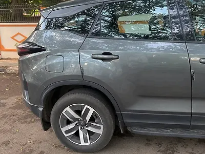 2025 Tata Harrier Adventure