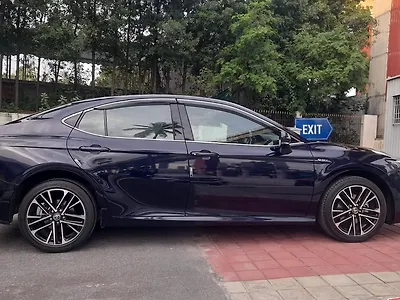 2025 Toyota Camry Elegant Hybrid (Electric + Petrol) Automatic
