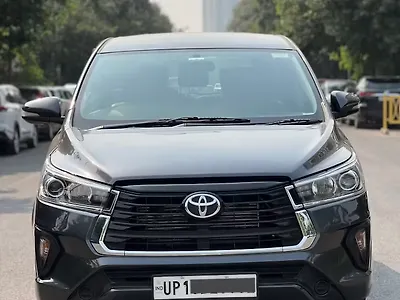 2017 Toyota Innova Crysta 2.4 G 7 STR [2016-2017] 1