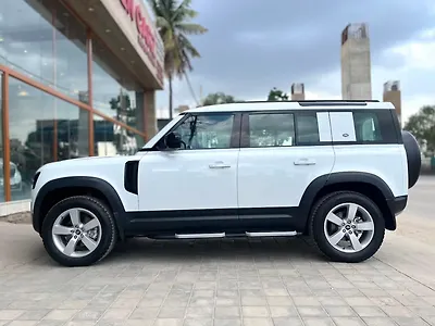 2022 Land Rover Defender 110 HSE 2.0 Petrol