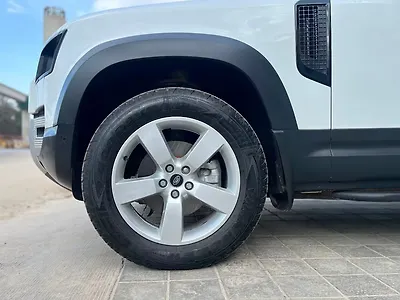 2022 Land Rover Defender 110 HSE 2.0 Petrol