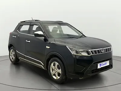 2020 Mahindra XUV300 W6 1.2 Petrol 1