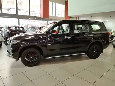 2023 MG Gloster Blackstorm 4WD Diesel Turbo Automatic 7 STR