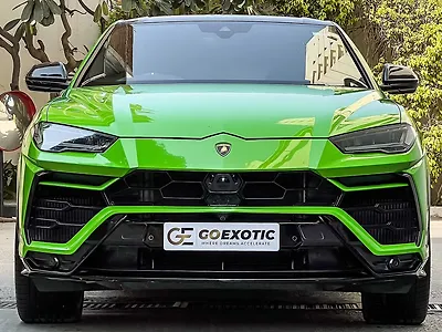 2022 Lamborghini Urus Twin-Turbo V8
