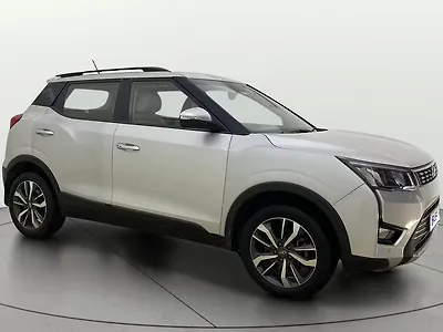 2020 Mahindra XUV300 W8 (O) 1.5 Diesel [2020] 1