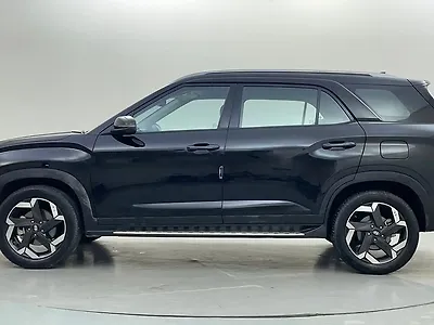 2023 Hyundai Alcazar Signature (O) 6 STR 1.5 Petrol DCT