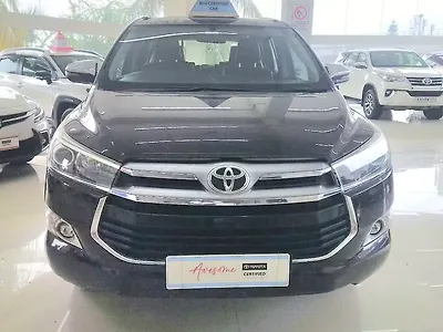 2018 Toyota Innova Crysta 2.4 Z 7 STR 1 2018 Toyota Innova Crysta 2.4 Z 7 STR 1