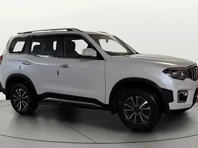 2024 Mahindra Scorpio N Z8 Petrol MT 7 STR [2022] 1