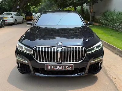 2022 BMW 7-Series 740i M Sport 1