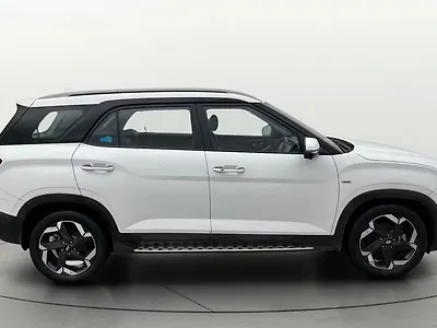 2023 Hyundai Alcazar Signature (O) 7 Seater 1.5 Diesel AT