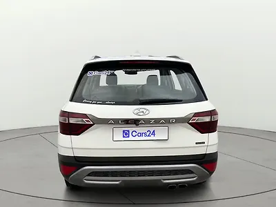 2023 Hyundai Alcazar Signature (O) 7 Seater 1.5 Diesel AT