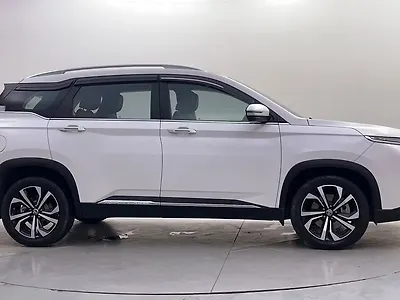 2023 MG Hector Plus Sharp Pro 2.0 Turbo Diesel 6 STR