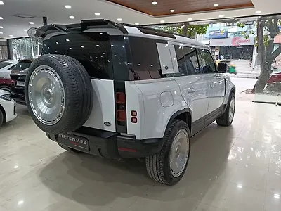 2021 Land Rover Defender 110 HSE 2.0 Petrol