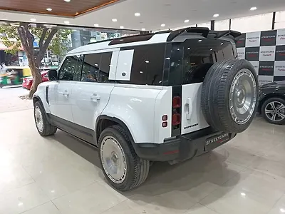 2021 Land Rover Defender 110 HSE 2.0 Petrol