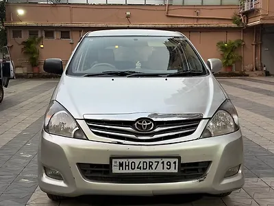 2008 Toyota Innova 2.5 G 8 STR BS-III 1 2008 Toyota Innova 2.5 G 8 STR BS-III 1