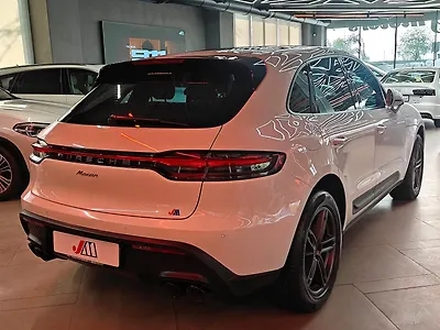 2021 Porsche Macan Base