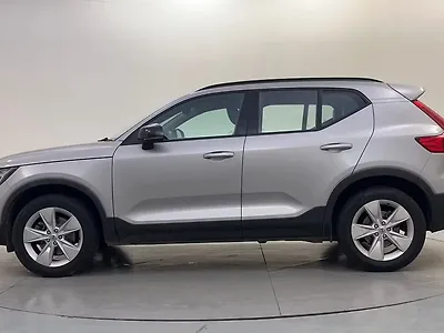 2023 Volvo XC40 B4 Ultimate