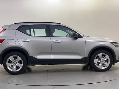 2023 Volvo XC40 B4 Ultimate