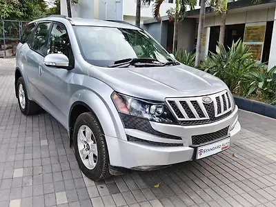 2015 Mahindra XUV500 W8