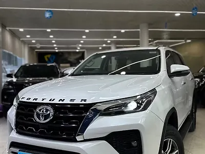 2024 Toyota Fortuner 4x2 2WD Diesel 2.8L Turbo Automatic 1 2024 Toyota Fortuner 4x2 2WD Diesel 2.8L Turbo Automatic 1