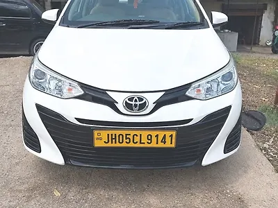 2019 Toyota Yaris J CVT 1