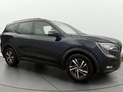 2022 Mahindra XUV700 AX 5 Petrol AT 5 STR [2021] 1
