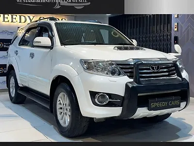 2014 टोयोटा फ़ॉर्च्यूनर 3.0 4x4 एमटी 1 2014 टोयोटा फ़ॉर्च्यूनर 3.0 4x4 एमटी 1
