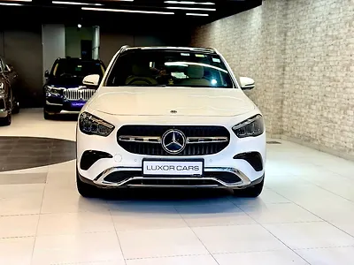 2025 Mercedes-Benz GLA 220d 4MATIC 1