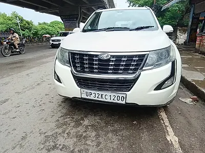 2018 Mahindra XUV500 W11 [2018-2020] 1