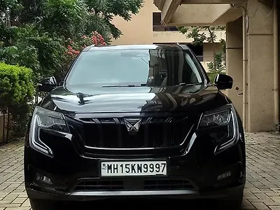 2025 महिंद्रा XUV700 AX7 Luxury Pack 2WD Diesel 2.2L Turbo Automatic 7 STR 1