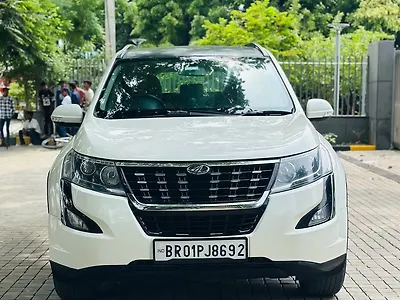 2019 Mahindra XUV500 W11 [2018-2020] 1