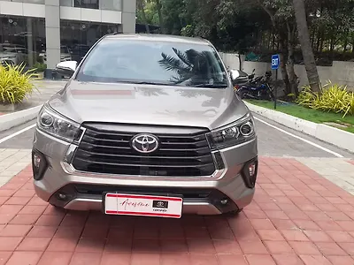 2022 Toyota Innova Crysta ZX 2.4 AT 7 STR 1