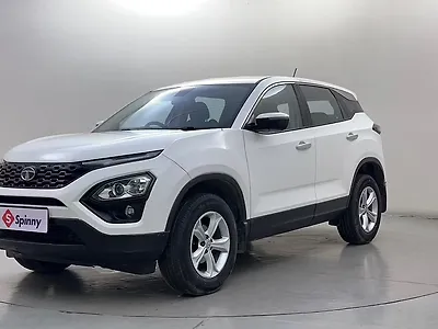 2022 Tata Harrier XT 1