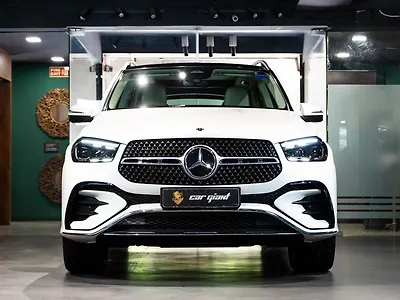 2025 मर्सिडीज़ बेंज़ GLE 450 4MATIC LWB Mild Hybrid(Electric + Petrol) 3.0L Turbo Automatic 1