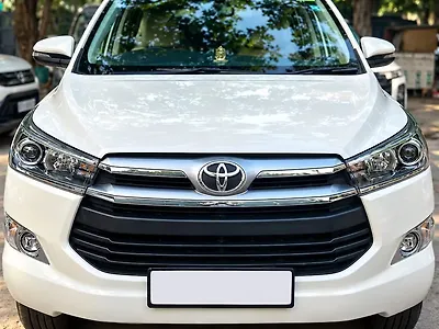 2020 Toyota Innova Crysta VX Diesel Manual 8 STR 1