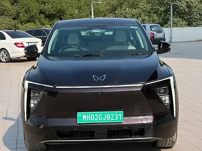 2025 Mahindra XEV 9e Pack Three 79.0 kWh No Charger 1