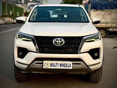 2021 टोयोटा फ़ॉर्च्यूनर 4x2 2WD Diesel 2.8L Turbo 6 Speed Manual 1