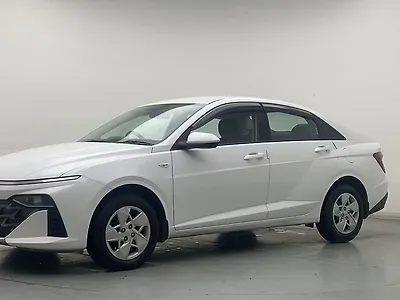 2025 हुंडई वरना EX Petrol 1.5L Manual 1 2025 हुंडई वरना EX Petrol 1.5L Manual 1