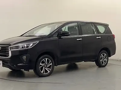 2022 Toyota Innova Crysta VX 2.4 8 STR 1