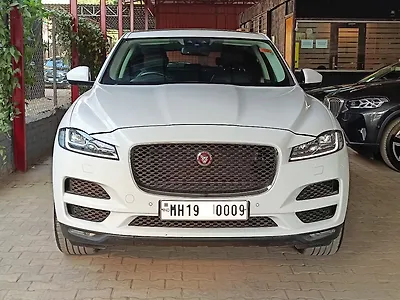 2017 Jaguar F-Pace Prestige 1
